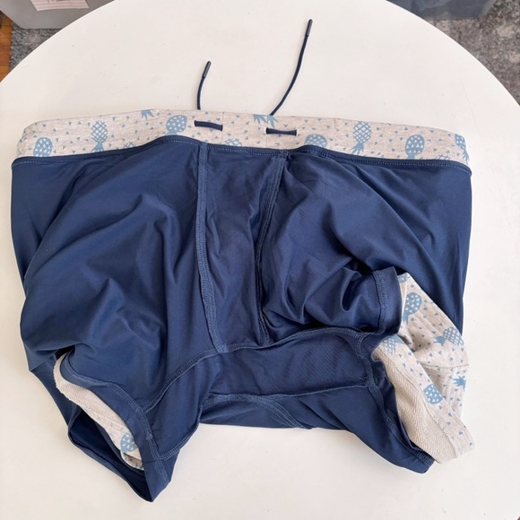 Chubbies Men’s 5.5” Compression Lined Pineapple Print Sweat Shorts Size XXL NWOT - Picture 7 of 8